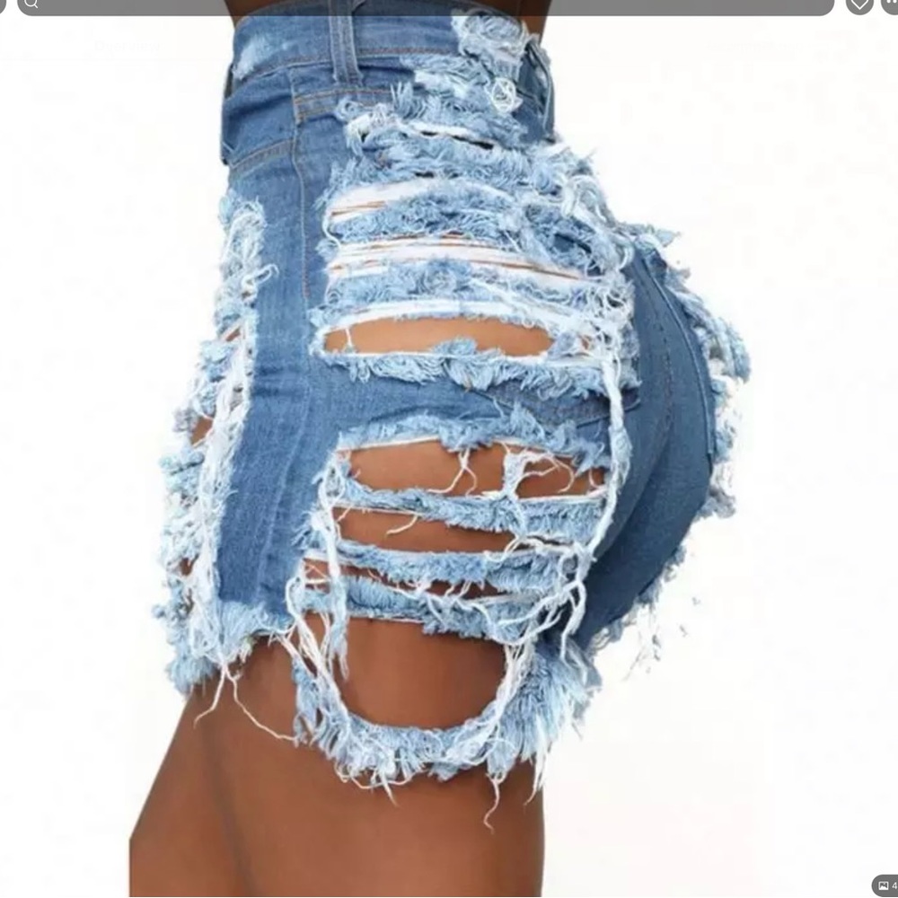 Sexy cut out short jeans